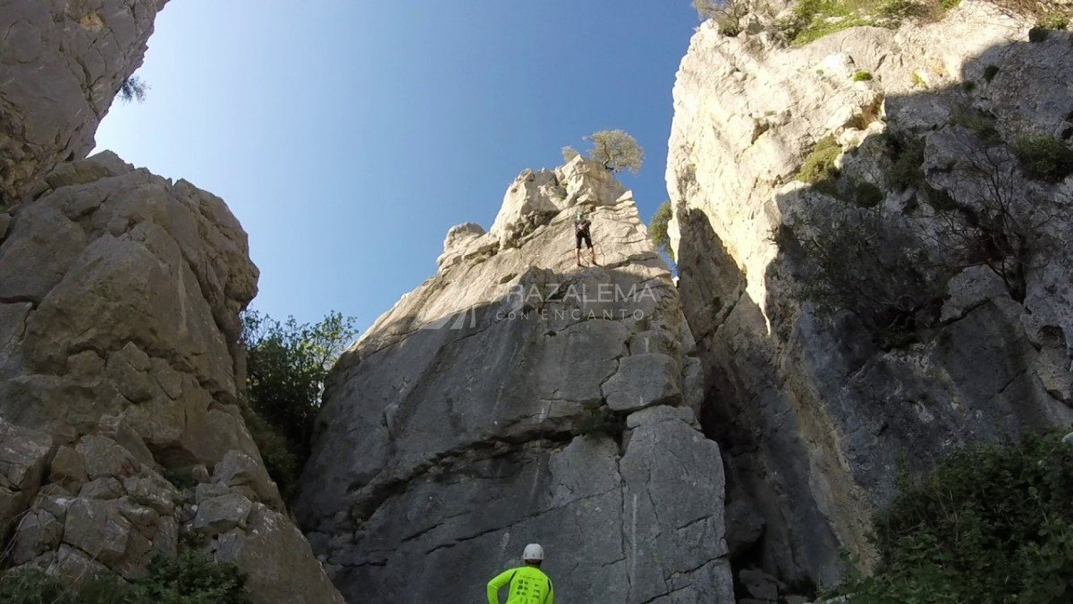 Escalada en Benaocaz Imagen