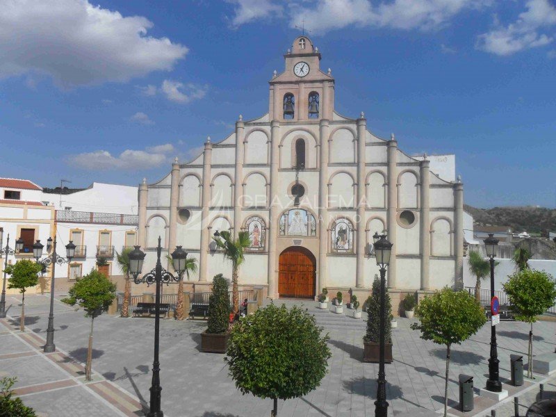 Iglesia de Santa María del Valle Iglesia de Santa María del Valle Imagen